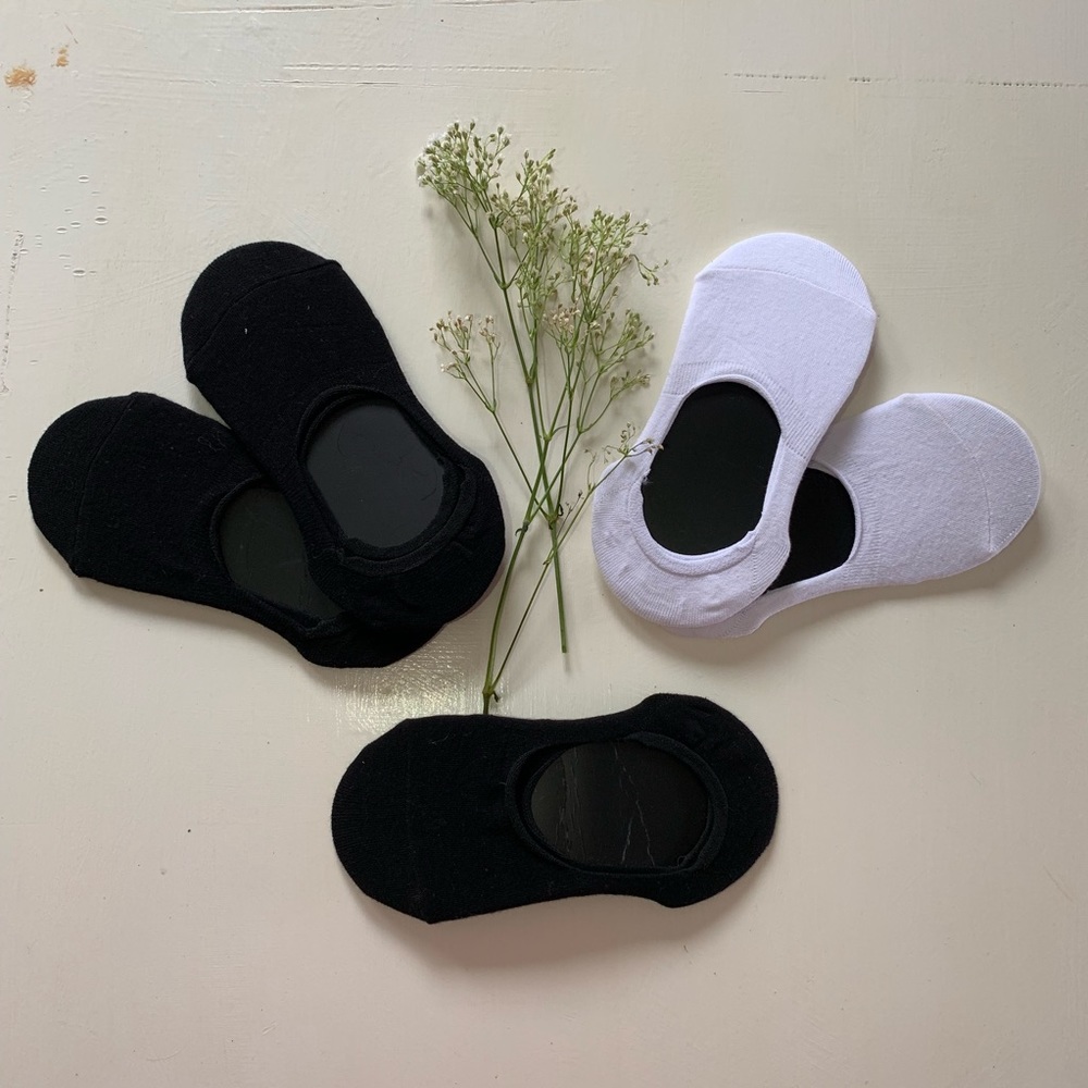 *sold* Super low cut liner socks - Picture 2 of 2